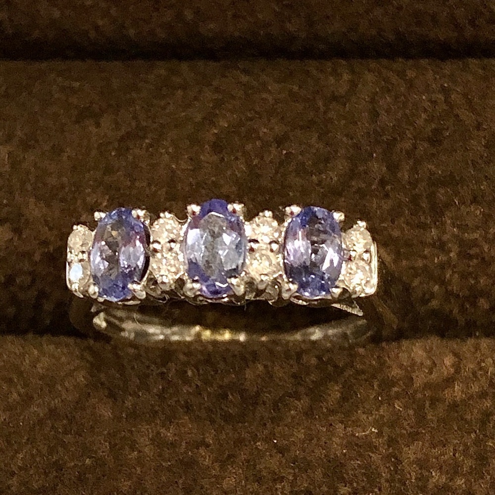 Tanzanite and Diamond Band 14k